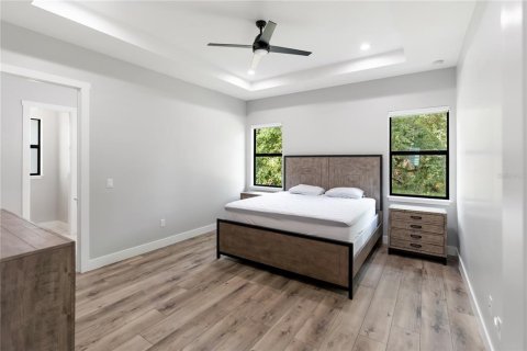Casa en venta en Port Charlotte, Florida, 4 dormitorios, 216.18 m2 № 1866877 - foto 19