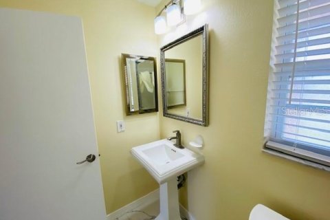 Снять в аренду кондоминиум в Ларго, Флорида 2 спальни, 92.44м2, № 1866051 - фото 15