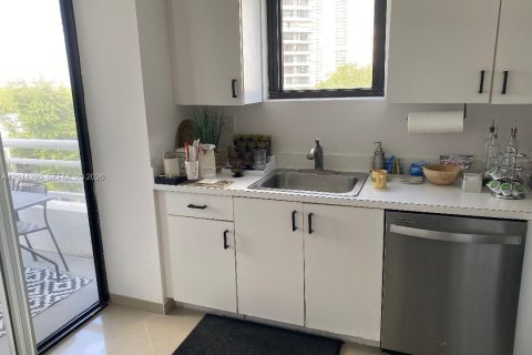 Copropriété à vendre à Aventura, Floride: 2 chambres, 109.72 m2 № 2173673 - photo 23