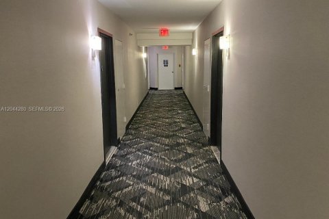 Copropriété à vendre à Aventura, Floride: 2 chambres, 109.72 m2 № 2173673 - photo 12