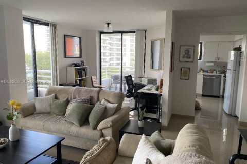 Copropriété à vendre à Aventura, Floride: 2 chambres, 109.72 m2 № 2173673 - photo 18