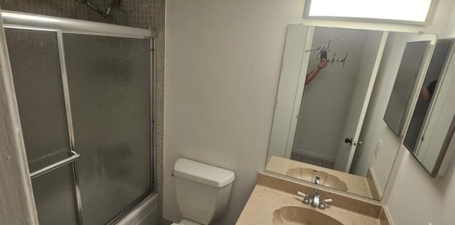 Condominio en Plantation, Florida, 2 dormitorios  № 1161991