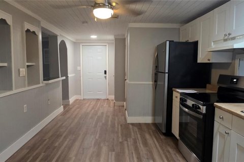 Villa ou maison à louer à Punta Gorda, Floride: 2 chambres, 75.81 m2 № 2378353 - photo 3