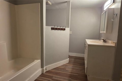 Villa ou maison à louer à Punta Gorda, Floride: 2 chambres, 75.81 m2 № 2378353 - photo 13