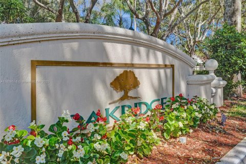 Casa en venta en Hollywood, Florida, 3 dormitorios, 153.1 m2 № 1939413 - foto 1