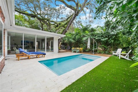 Снять в аренду виллу или дом в Корал-Гейблс, Флорида 4 спальни, 250м2, № 1946795 - фото 24