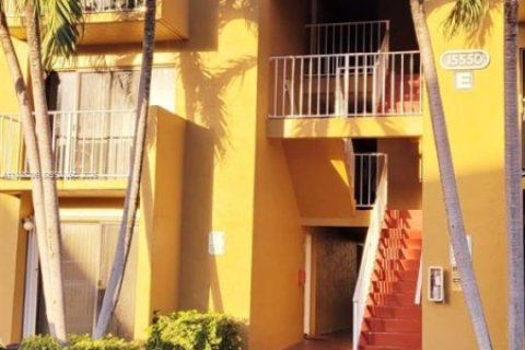 Купить кондоминиум в Кендалл, Флорида 2 спальни, 83.24м2, № 2049068 - фото 7