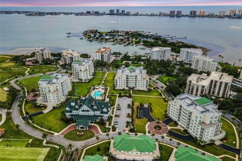 Adosado en venta en Clearwater, Florida, 3 dormitorios, 307.13 m2 № 1898840 - foto 1