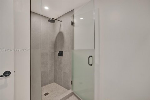 Condominio en venta en Miami, Florida, 41.53 m2 № 2024698 - foto 5