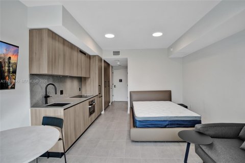 Condominio en venta en Miami, Florida, 41.53 m2 № 2024698 - foto 16