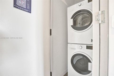 Condominio en venta en Miami, Florida, 41.53 m2 № 2024698 - foto 8