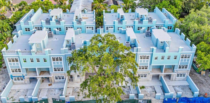 Propiedad comercial en Fort Lauderdale, Florida № 2088807