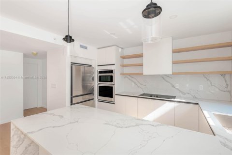 Propiedad comercial en venta en Fort Lauderdale, Florida № 2088807 - foto 9