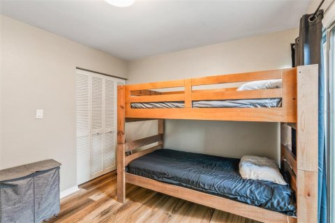 Condo in Tarpon Springs, Florida, 2 bedrooms № 2349615 - photo 28