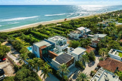 Casa en venta en Miami Beach, Florida, 5 dormitorios, 213.02 m2 № 1729398 - foto 12
