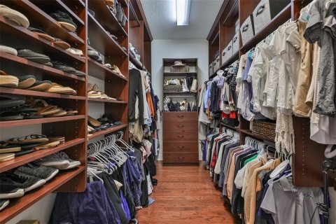 Снять в аренду таунхаус в Сент-Питерсберг, Флорида 3 комнаты, 277.03м2, № 2116309 - фото 30