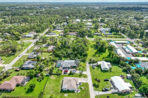 House in Englewood, Florida 2 bedrooms, 120.22 sq.m. № 1906083 - photo 9