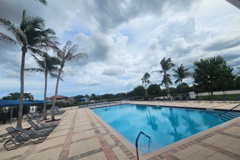 Casa en venta en Port St. Lucie, Florida, 4 dormitorios, 180.04 m2 № 2382069 - foto 29