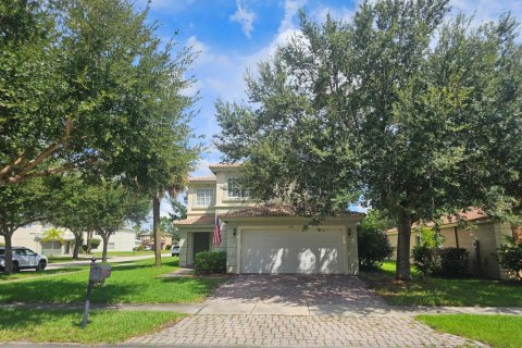 Casa en venta en Port St. Lucie, Florida, 4 dormitorios, 180.04 m2 № 2382069 - foto 2