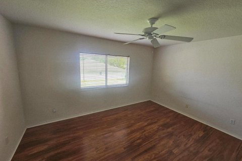 Casa en venta en Port St. Lucie, Florida, 4 dormitorios, 180.04 m2 № 2382069 - foto 21