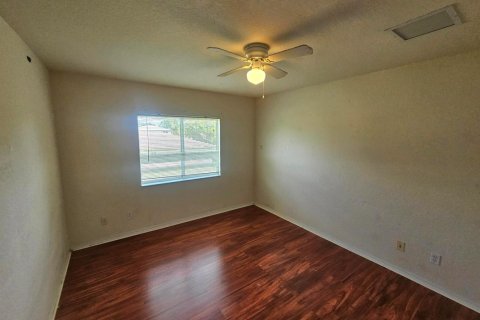 Casa en venta en Port St. Lucie, Florida, 4 dormitorios, 180.04 m2 № 2382069 - foto 16