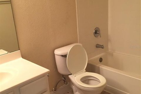 Condominio en alquiler en Casselberry, Florida, 1 dormitorio, 59.92 m2 № 1903259 - foto 3