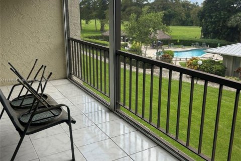 Copropriété à vendre à Lauderhill, Floride: 2 chambres, 101.45 m2 № 1969063 - photo 13