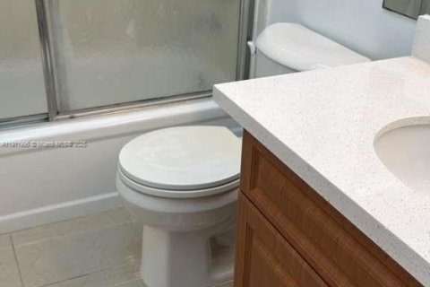 Copropriété à vendre à Lauderhill, Floride: 2 chambres, 101.45 m2 № 1969063 - photo 10