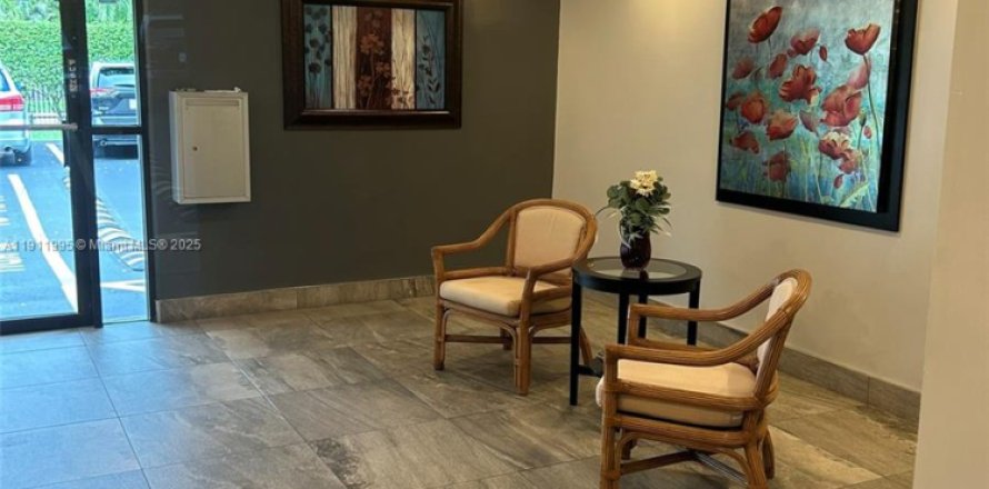 Condo à Lauderhill, Floride, 2 chambres  № 1969063