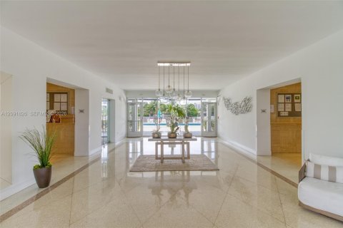 Copropriété à louer à Bay Harbor Islands, Floride: 1 chambre, 104.52 m2 № 2377102 - photo 3