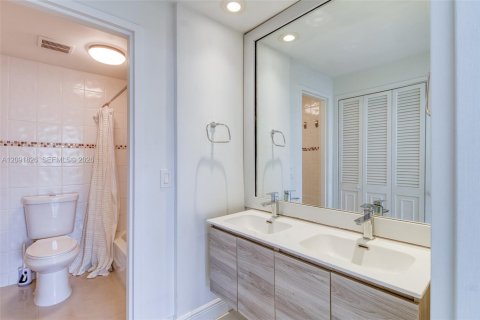 Copropriété à louer à Bay Harbor Islands, Floride: 1 chambre, 104.52 m2 № 2377102 - photo 22