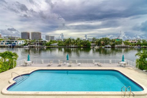Copropriété à louer à Bay Harbor Islands, Floride: 1 chambre, 104.52 m2 № 2377102 - photo 27