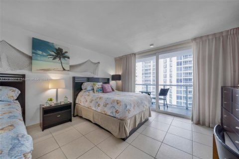 Copropriété à vendre à Sunny Isles Beach, Floride: 33.44 m2 № 1981695 - photo 2