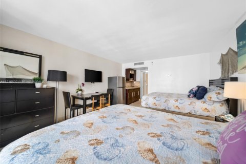 Copropriété à vendre à Sunny Isles Beach, Floride: 33.44 m2 № 1981695 - photo 4