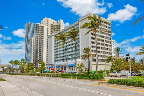 Copropriété à vendre à Sunny Isles Beach, Floride: 33.44 m2 № 1981695 - photo 21