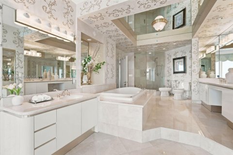 Copropriété à louer à Sunny Isles Beach, Floride: 4 chambres, 418.06 m2 № 2241823 - photo 14