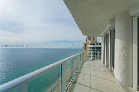 Copropriété à louer à Sunny Isles Beach, Floride: 4 chambres, 418.06 m2 № 2241823 - photo 18