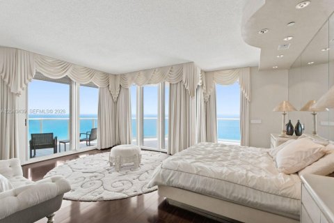 Copropriété à louer à Sunny Isles Beach, Floride: 4 chambres, 418.06 m2 № 2241823 - photo 11