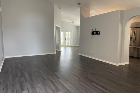 House in Orlando, Florida 3 bedrooms, 137.22 sq.m. № 1906919 - photo 9