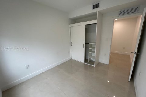 House in Homestead, Florida 3 bedrooms, 129.88 sq.m. № 2042122 - photo 9