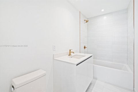 Copropriété à louer à Miami, Floride: 2 chambres, 90.67 m2 № 1714258 - photo 24