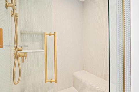 Copropriété à louer à Miami, Floride: 2 chambres, 90.67 m2 № 1714258 - photo 14
