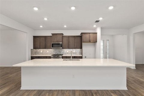 House in Ocala, Florida 3 bedrooms, 235.6 sq.m. № 1549773 - photo 18