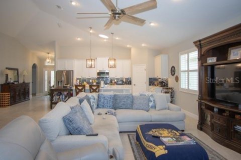 House in Palm Coast, Florida 2 bedrooms, 176.98 sq.m. № 1759352 - photo 10