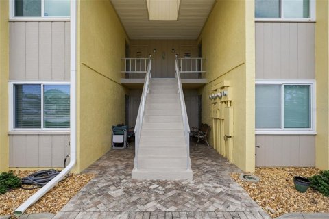 Купить кондоминиум в Нокомис, Флорида 6 комнат, 99.13м2, № 2202914 - фото 2