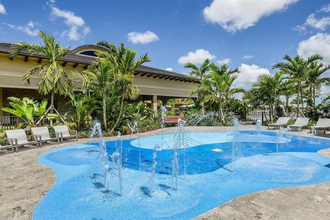 Villa ou maison à vendre à Parkland, Floride: 5 chambres, 380.34 m2 № 2426286 - photo 22