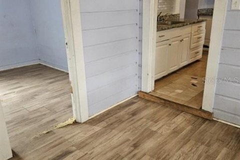 Casa en venta en Saint Petersburg, Florida, 3 dormitorios, 100.33 m2 № 2135822 - foto 2