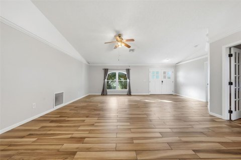 Villa ou maison à vendre à Groveland, Floride: 3 chambres, 166.3 m2 № 2322823 - photo 8