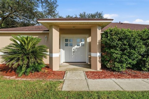 Villa ou maison à vendre à Groveland, Floride: 3 chambres, 166.3 m2 № 2322823 - photo 4