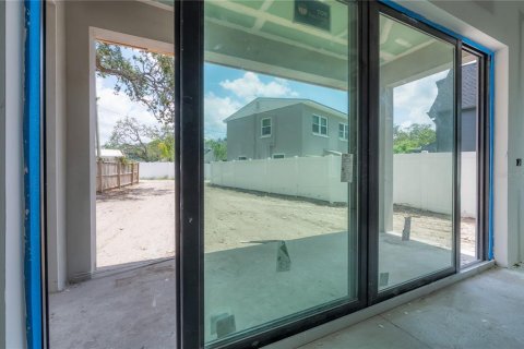 House in Tampa, Florida 5 bedrooms, 314.1 sq.m. № 1749609 - photo 15